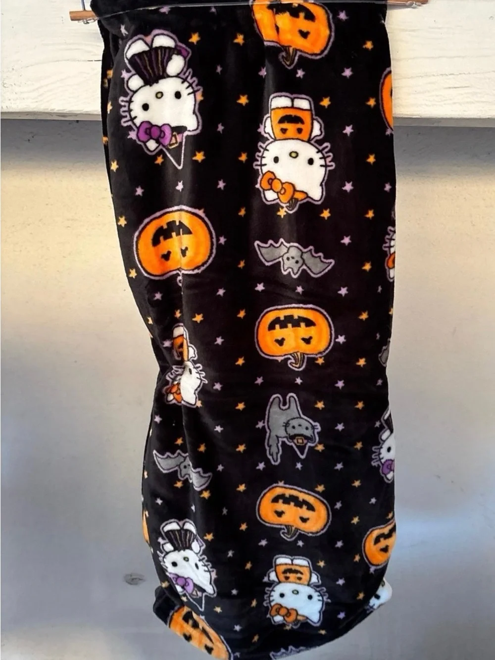 Halloween Hello Kitty Throw